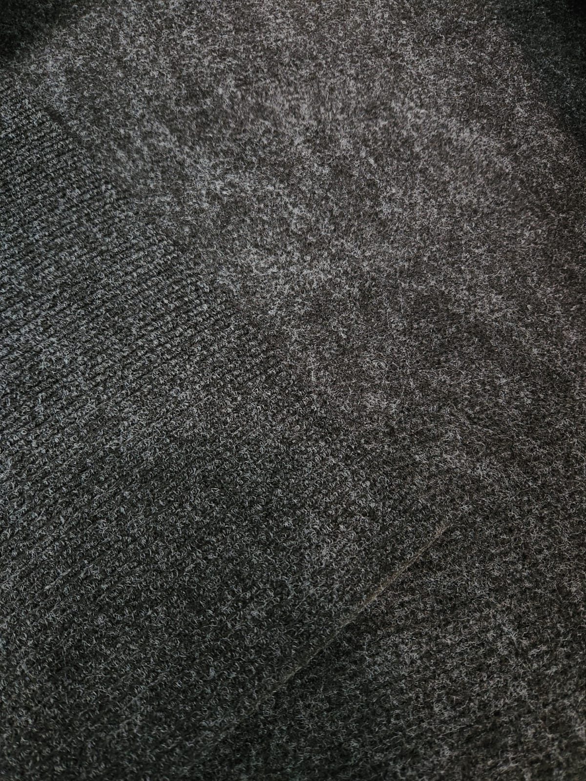 Chalet Sierra Negro Jaspeado (2)