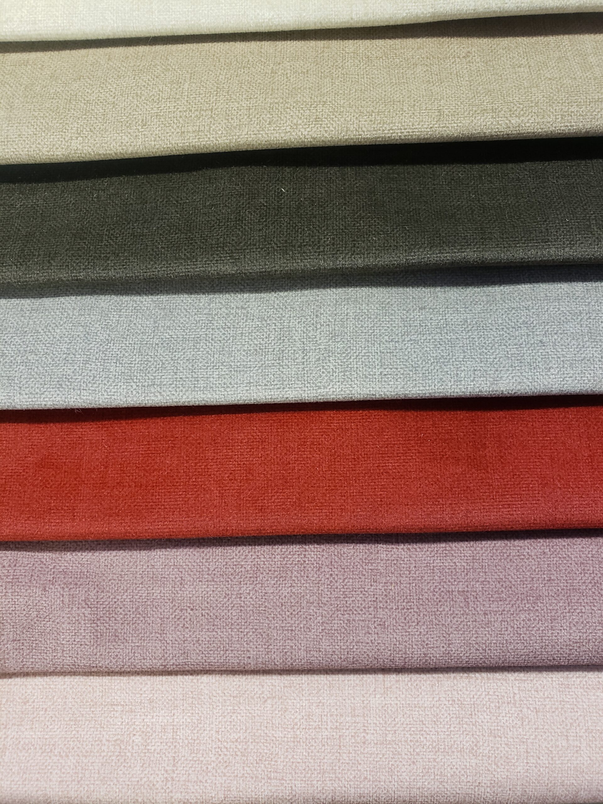 Rialto (Avellena, chocolate, taupe, cereza, mora, rosa)