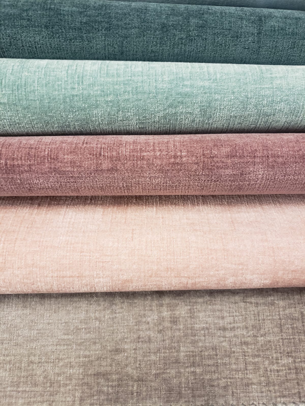 Vancouver (Esmeralda, Menta, Mora, Rosa, Taupe)